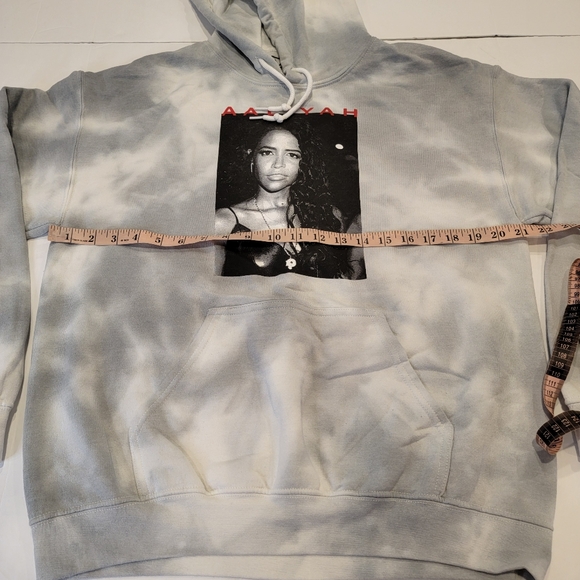 Aaliyah Hoodie Men's Size Small NEW!  Unisex Oversized - Picture 5 of 8
